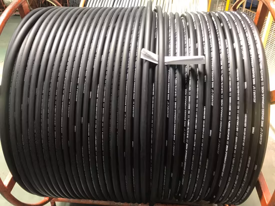 Flexibler Gummi-Hydraulikschlauch En853 1sn 2sn Hergestellt in China mit hochwertigen Hydraulikteilen