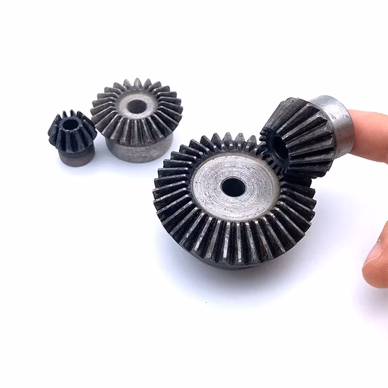 Stirnräder aus Edelstahl von einem führenden Hersteller für Drehmaschinen